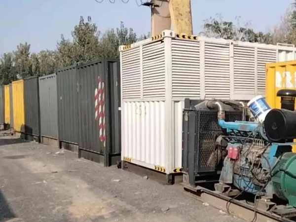 龙岩200KW柴油发电机机组每小时油耗是多少?